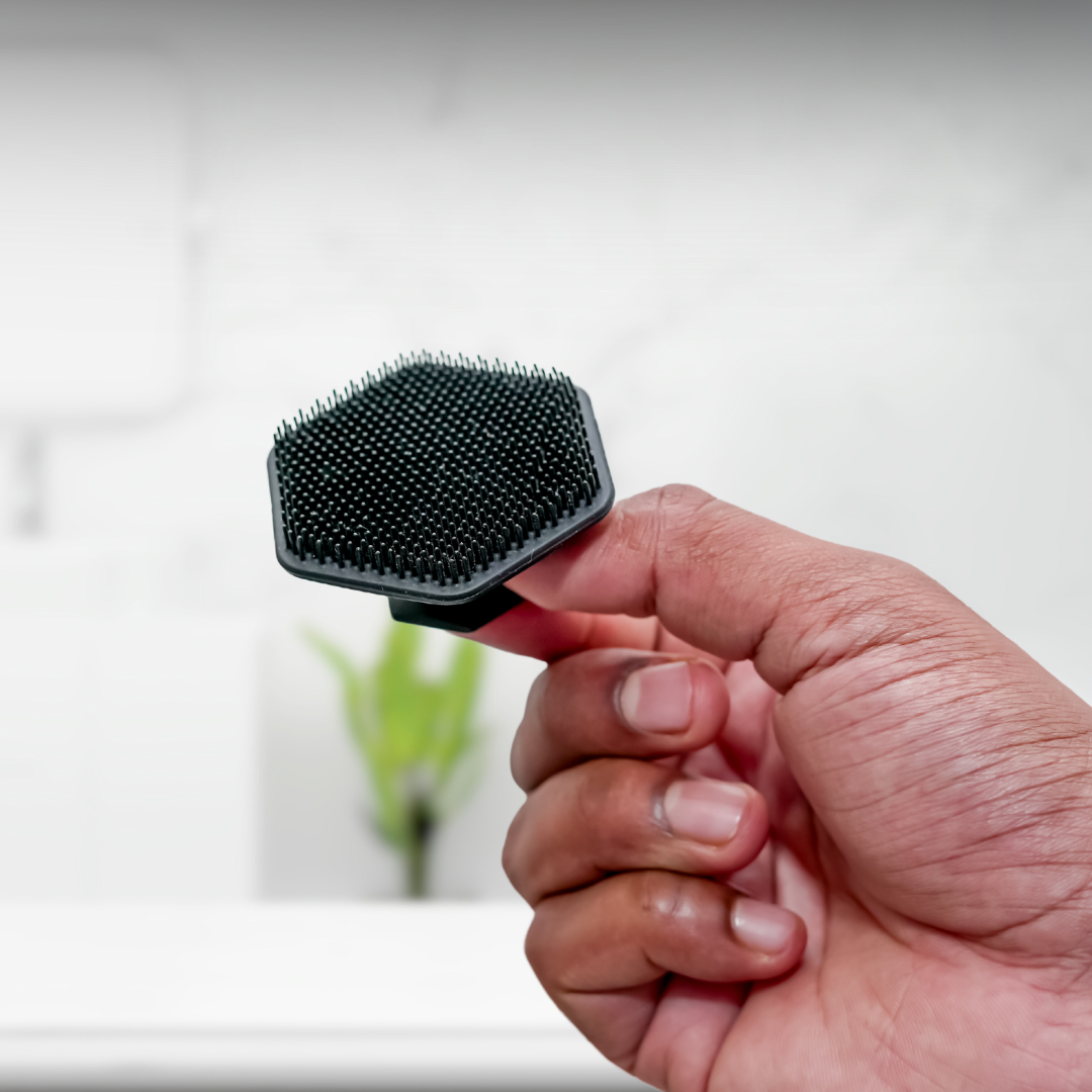 The Hawk⏐Face Scrubber